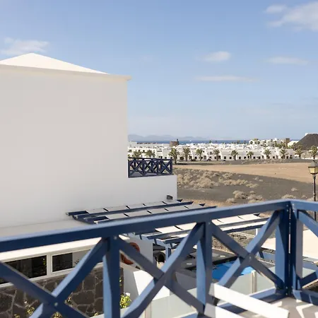 Villa Dompi con vistas al mar y a Fuerteventura-3